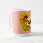 花の上の狼蜘蛛 コーヒーマグカップ (正面左)