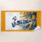 花の中のダルマチアン ビーチタオル (正面)