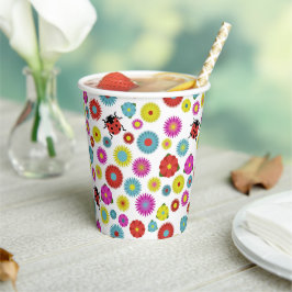 花の中のテントウムシ 紙コップ