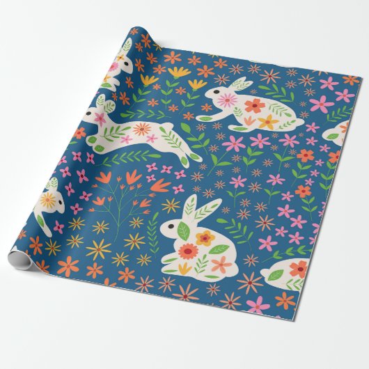 花の付いた白お洒落いカラフルバンニ ラッピングペーパー (アンロールド)
