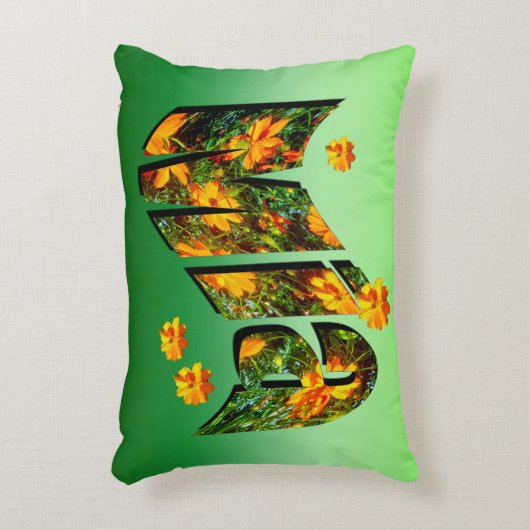 花の付いたMiaの名前のロゴ アクセントクッション (正面(垂直))