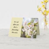 花の写真ロングフレンドシップタイポグラフィ カード (黄色い花)