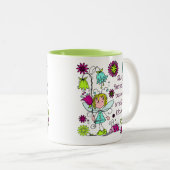 花の匂いを嗅ぐ ツートーンマグカップ (正面右)