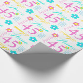 花の名前をカスタムするのアナの年齢の誕生日の覆い ラッピングペーパー (角)