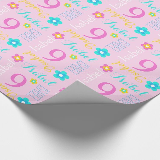 花の名前をカスタムするのイザベルの年齢9つの誕生日の覆い ラッピングペーパー (角)