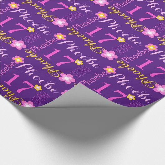 花の名前入りな一流の年齢の第17誕生日の覆い ラッピングペーパー (角)