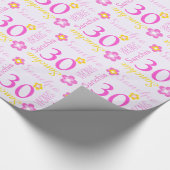 花の名前入りな一流の年齢の第30誕生日の覆い ラッピングペーパー (角)
