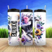 花の咲く優雅さの中のサルキ タンブラー