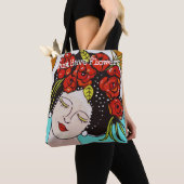 花の女神，花を持たなければならない トートバッグ (クローズアップ)