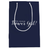 花の娘になってくれるか?ネイビモダンーブルー ミディアムペーパーバッグ (正面)