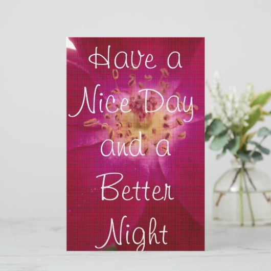 花の完成:市松模様にバラ花の模様アート 便箋 (スタンド正面)