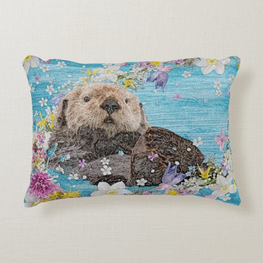 花の川に浮かぶ、おとぎ話のオッター アクセントクッション (正面)