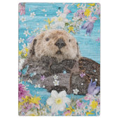 花の川に浮かぶ、おとぎ話のオッター クリップボード (裏面)