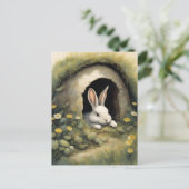 花の巣穴の居心地の良いウサギ ポストカード (スタンド正面)