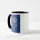 花の形、c.1780のブローチ マグカップ (正面左)