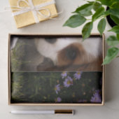 花の後ろの無頓着なチャールズ王スパニエル犬の子犬 薄葉紙 (ギフト)