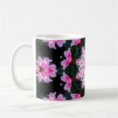 花の曼荼羅のマグ コーヒーマグカップ (左)