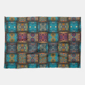 花の曼荼羅の要素が付いているヴィンテージのパッチワーク キッチンタオル (横)