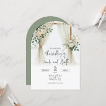 花の木製アーチ 緑の植物とバラのラスティックウェディング