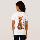 花の枝を持つかわいい芸術的な猫 Tシャツ (裏面フル)