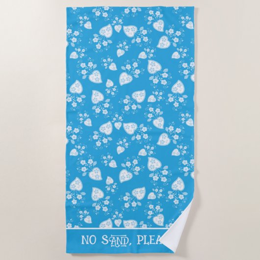 花の柄の青い花ハート ビーチタオル (正面)