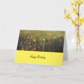 花の牧草地の誕生日カード カード (黄色い花)
