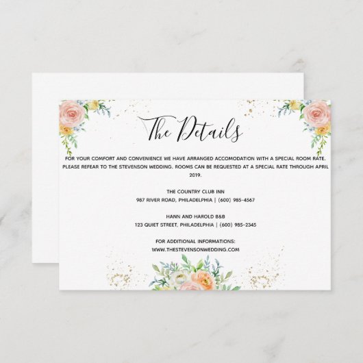 花の結婚式の詳細はカード金ゴールドの薄暗がりのピンクを挿入します エンクロージャーカード (正面/裏面)