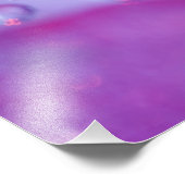 花の花びらの抽象的な表現に置かれた露のしずく。クレジットは: フォトプリント            (角)