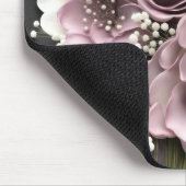 花の花束に赤ちゃんの息を添える マウスパッド (コーナー)