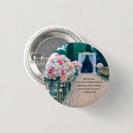 花の花束の愛と結婚の通路の聖書の聖句 缶バッジ (正面&裏面)