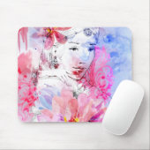 花の花束を持つ美しい女の子 マウスパッド (マウス)