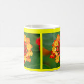花の花火のマグ#4 コーヒーマグカップ (中央)