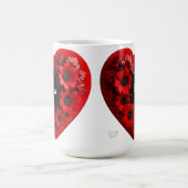 花の赤いハート コーヒーマグカップ (中央)