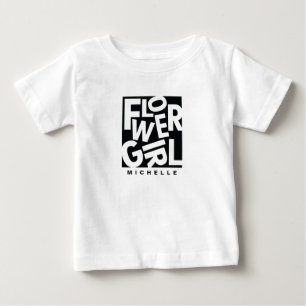 花の赤ん坊の女の子の黒いタイポグラフィ結婚。 ベビーTシャツ