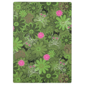 花の迷彩柄の背景のガーリーなパンクのスカル クリップボード (裏面)