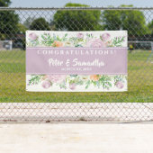 花の開花、紫、おめでとう結婚。 横断幕 (インサイチュ)