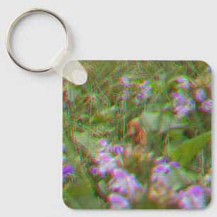花の間で発見されたビッグフットKeychain キーホルダー