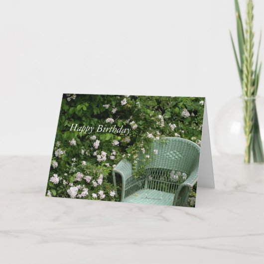 花の間のウィッカーチェア誕生日グリーティングカード カード (正面)