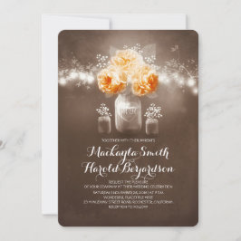 花の飾られたメイソンジャーとラスティックな紐のライトが付いたウェディング 招待状