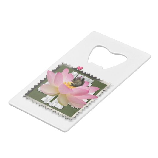 花の3D額飾り付きベビーリス クレジットカード栓抜き (正面アングル)