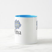 花のOmaのかわいらしく青いTシャツ マグカップ (中央)