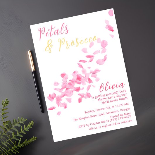 花びらとプロセッコピンクブライダルシャワーの招待 招待状