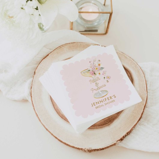 花びらとプロセッコブライダルシャワー パーソナライズされた スタンダードカクテルナプキン