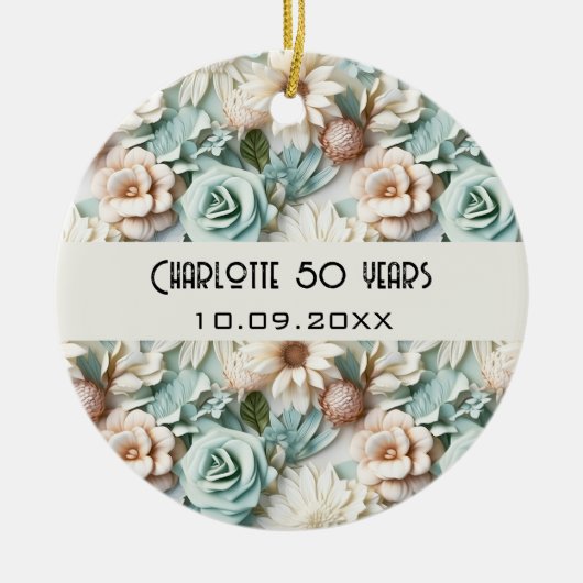 花ほこりっぽい緑のクリームの誕生日の名前 セラミックオーナメント (正面)