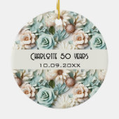 花ほこりっぽい緑のクリームの誕生日の名前 セラミックオーナメント (裏面)