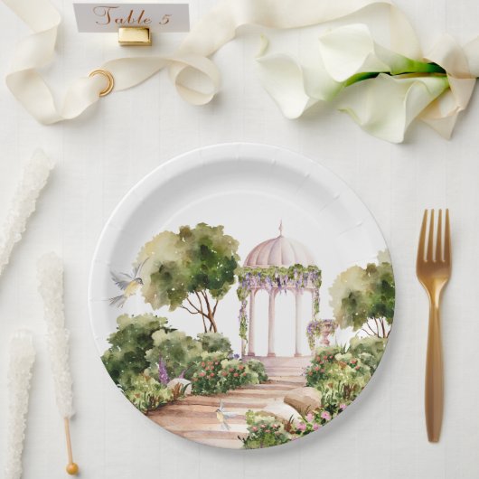 花や植物が咲くおとぎ話の庭のガゼボ ペーパープレート (ウェディング)
