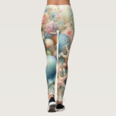 花や貝類の水彩をパステル色で表現 レギンス (裏面)