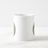 花よくはしゃぐ畑の子犬 コーヒーマグカップ (中央)