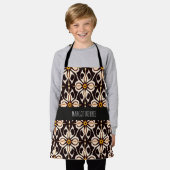 花ろうけつ染めイエローベージュフローラルパターン エプロン (着用した状態)