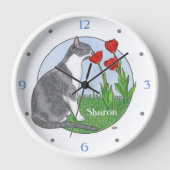 花をチューリップで囲む猫パーソナライズされた 壁時計 (正面)